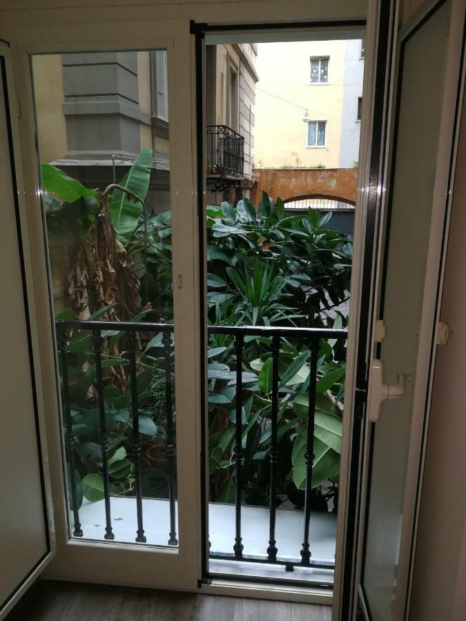 Casa Di Gio - Duomo Apartment Наполи Екстериор снимка