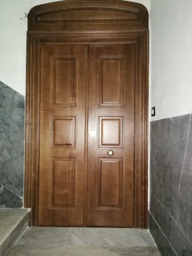 Casa Di Gio - Duomo Apartment Наполи Екстериор снимка